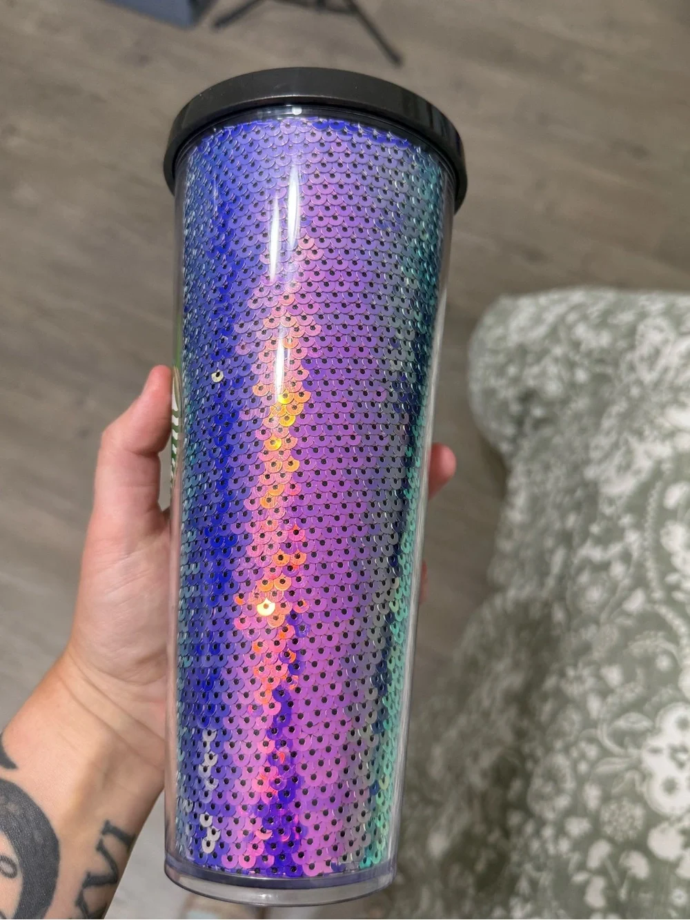 Starbucks Limited Edition Purple Sequins Glitter 24OZ Venti Cup